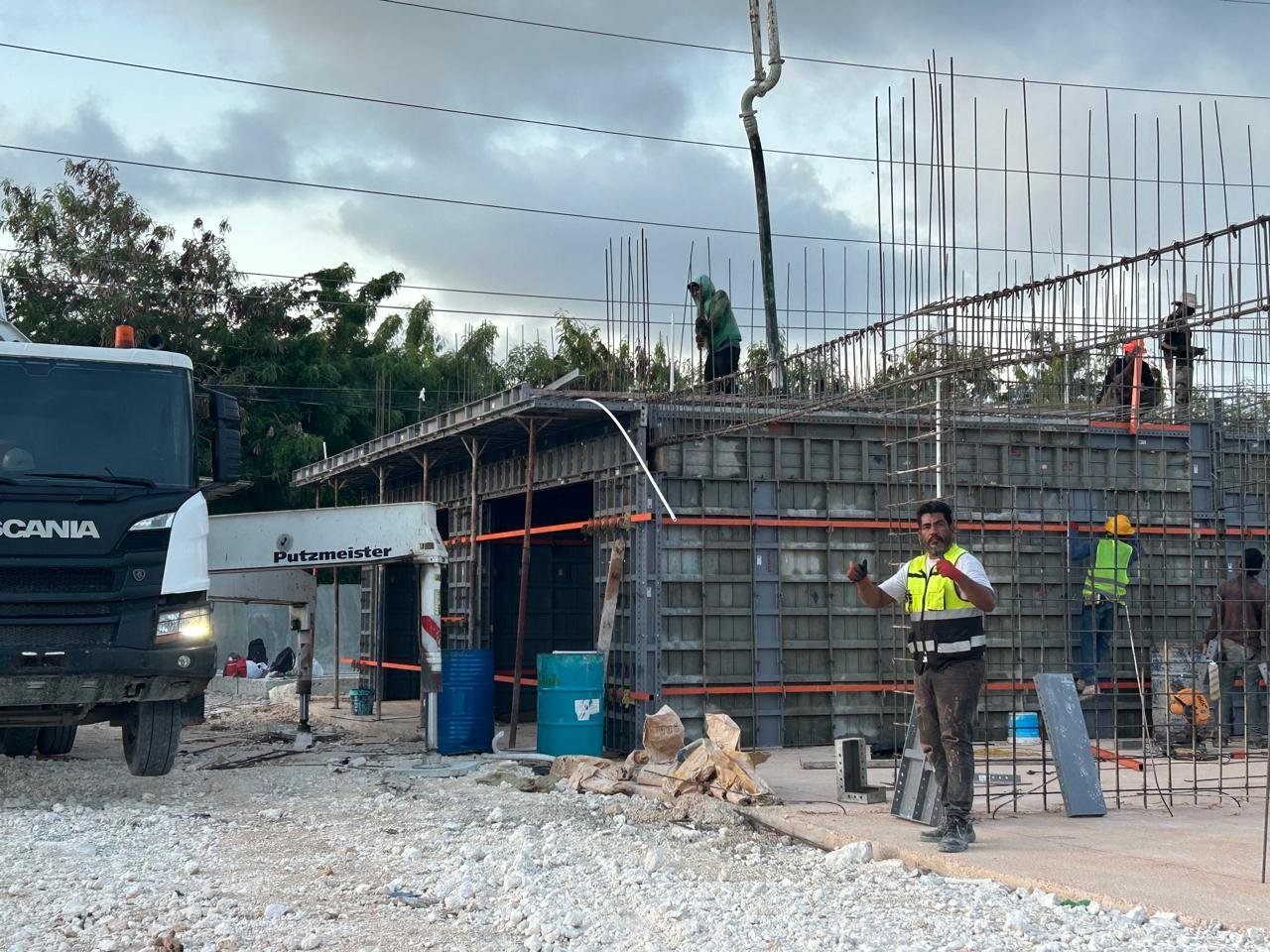 Obra Cabañas Macao foto 2